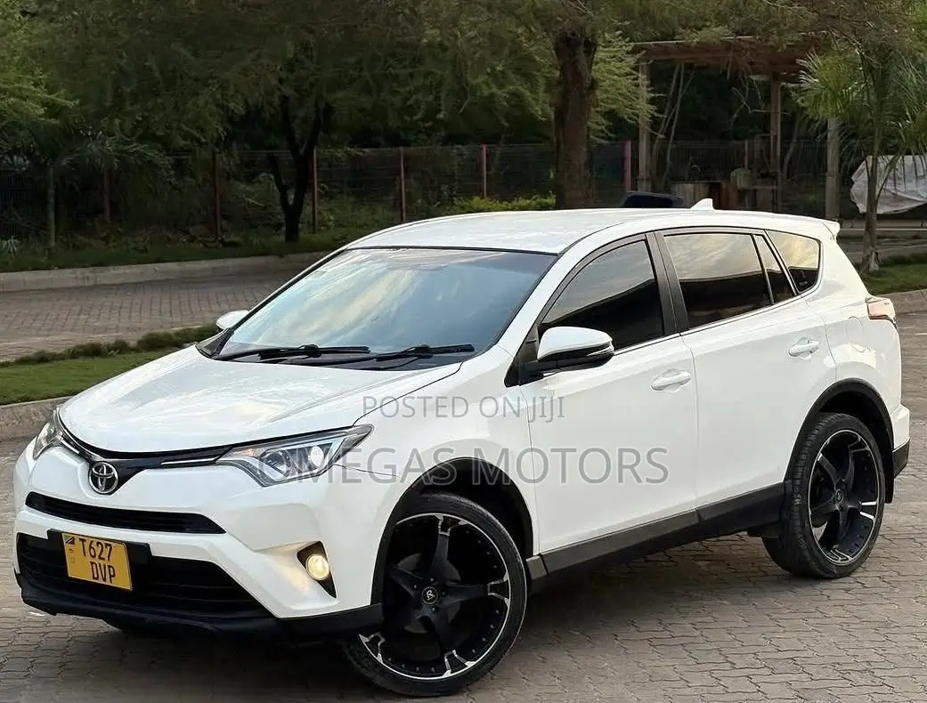 Toyota RAV4 2016 White