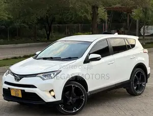 Toyota RAV4 2016 White