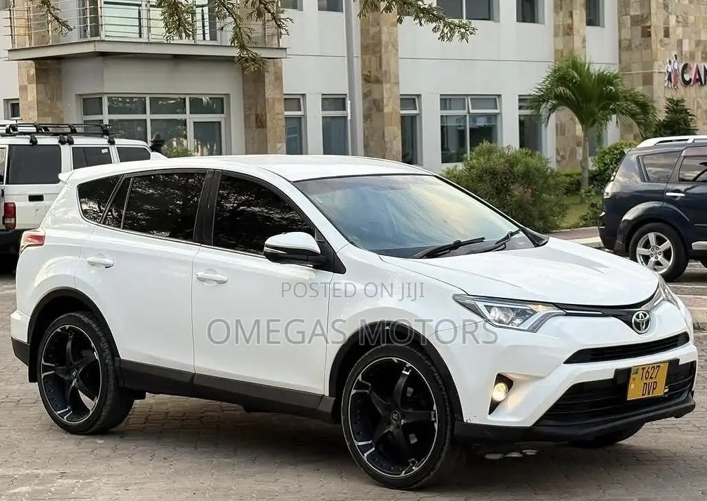 Toyota RAV4 2016 White