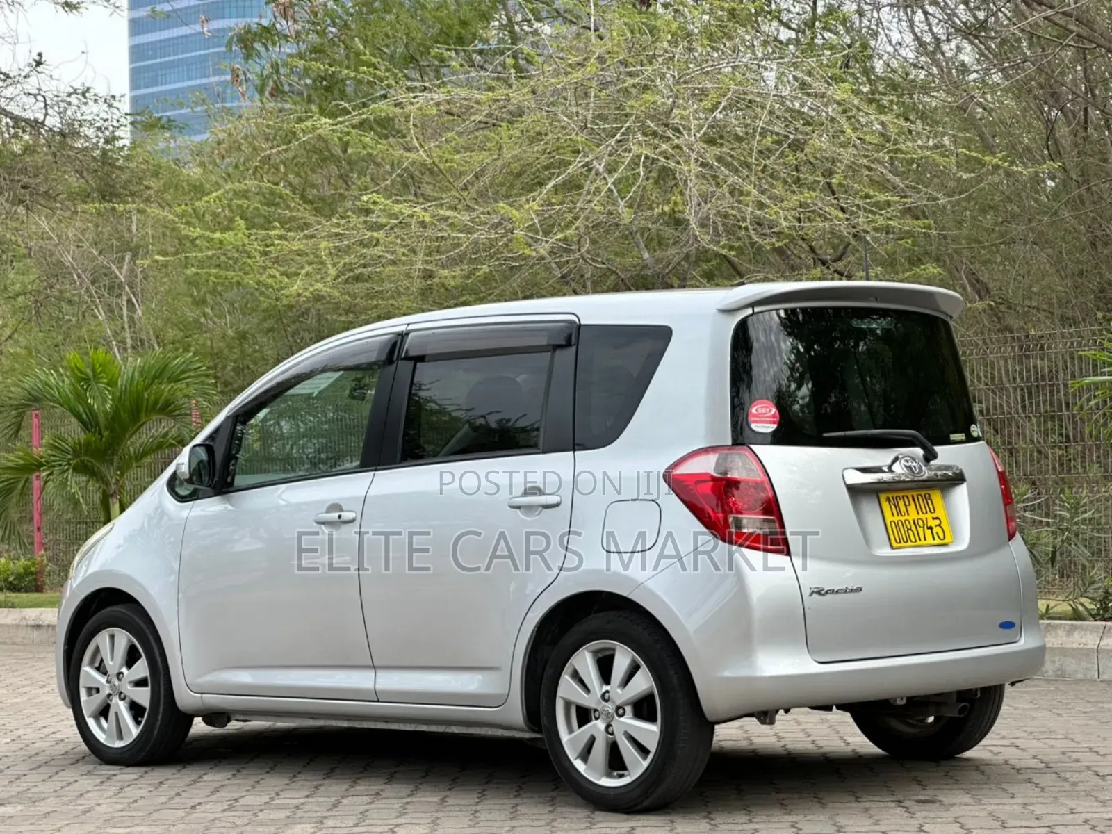 Toyota Ractis 2007 Gray