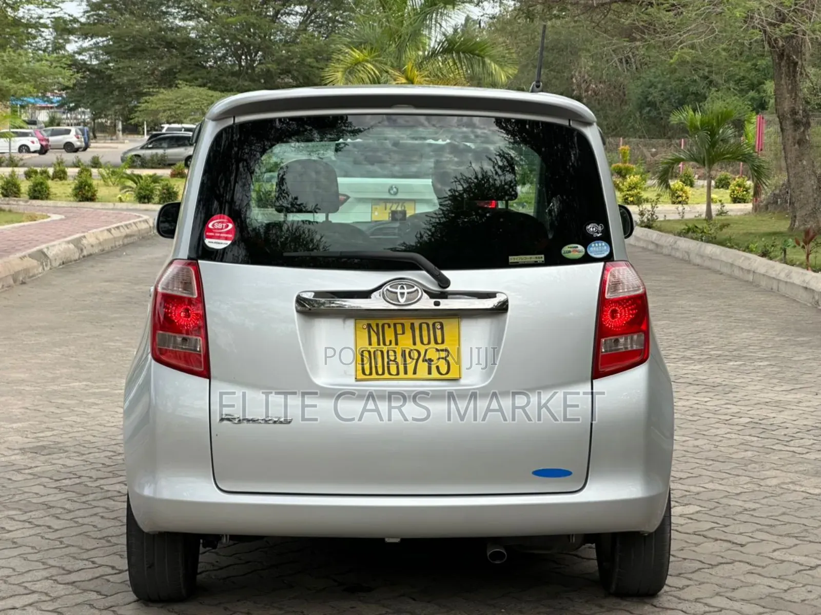 Toyota Ractis 2007 Gray