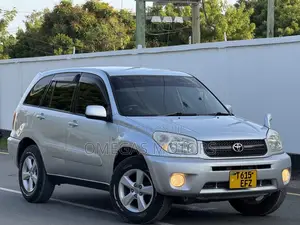 Toyota RAV4 1.8 2004 Silver