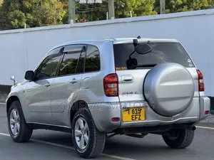 Toyota RAV4 1.8 2004 Silver