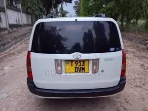 Toyota Probox 2005 White