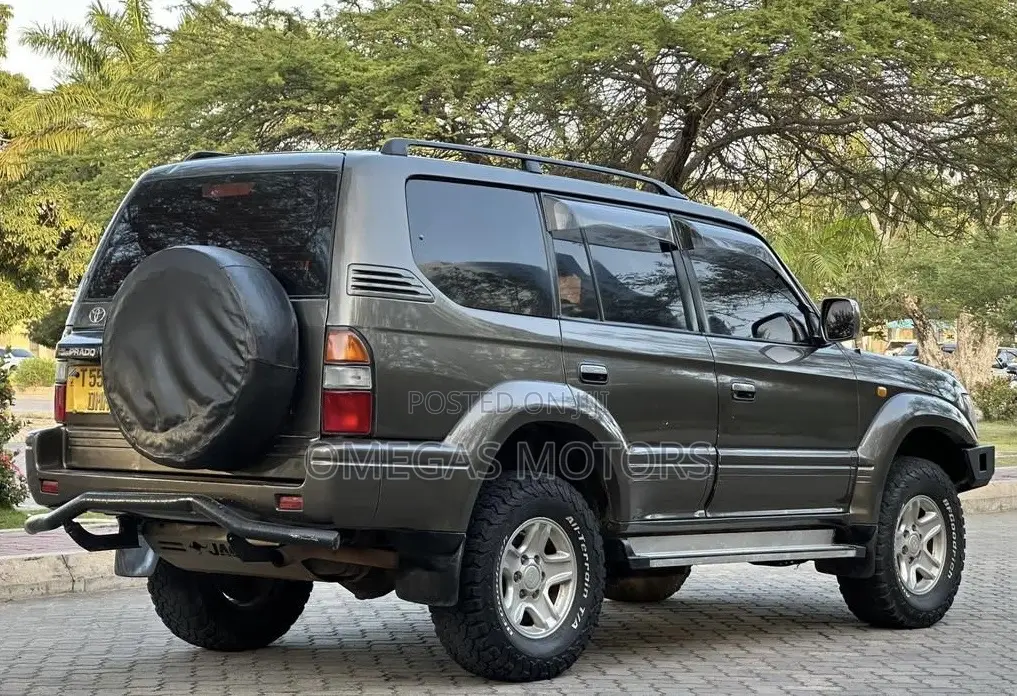 Toyota Land Cruiser Prado 1999 Gray