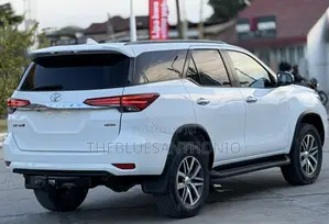 Toyota Fortuner 2019 White