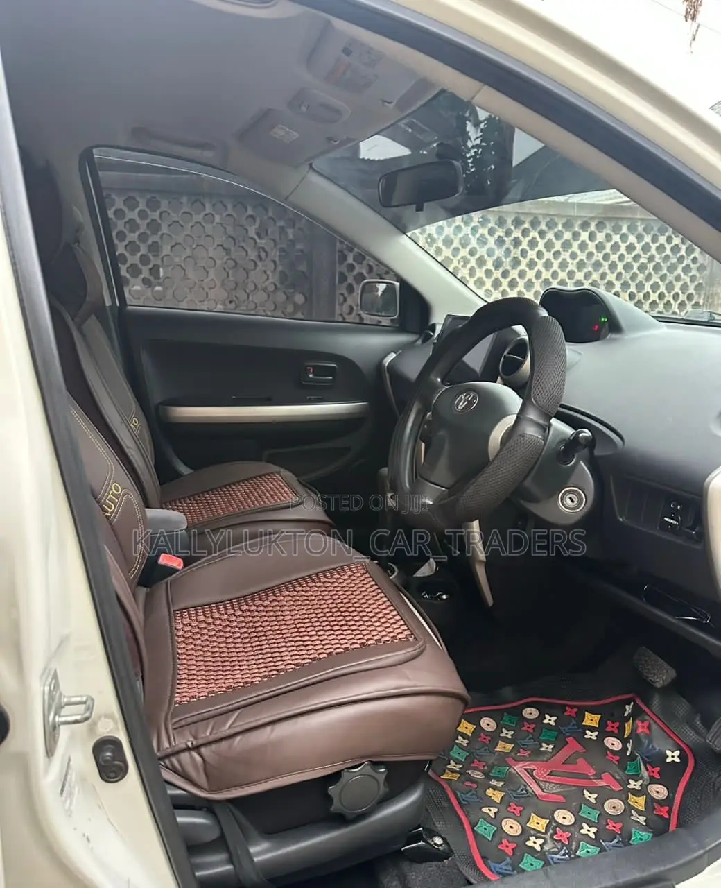 Toyota IST 2005 White