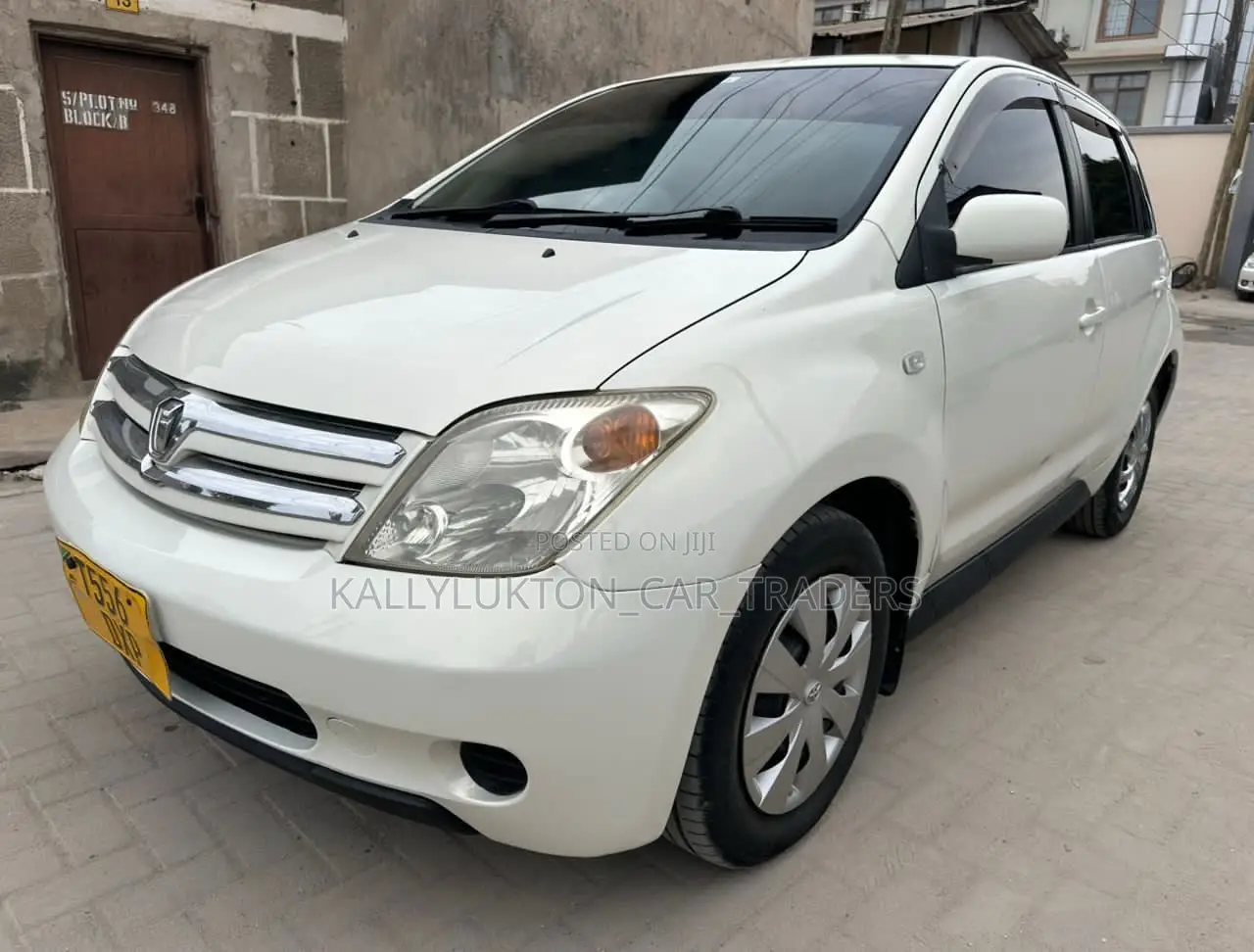 Toyota IST 2005 White