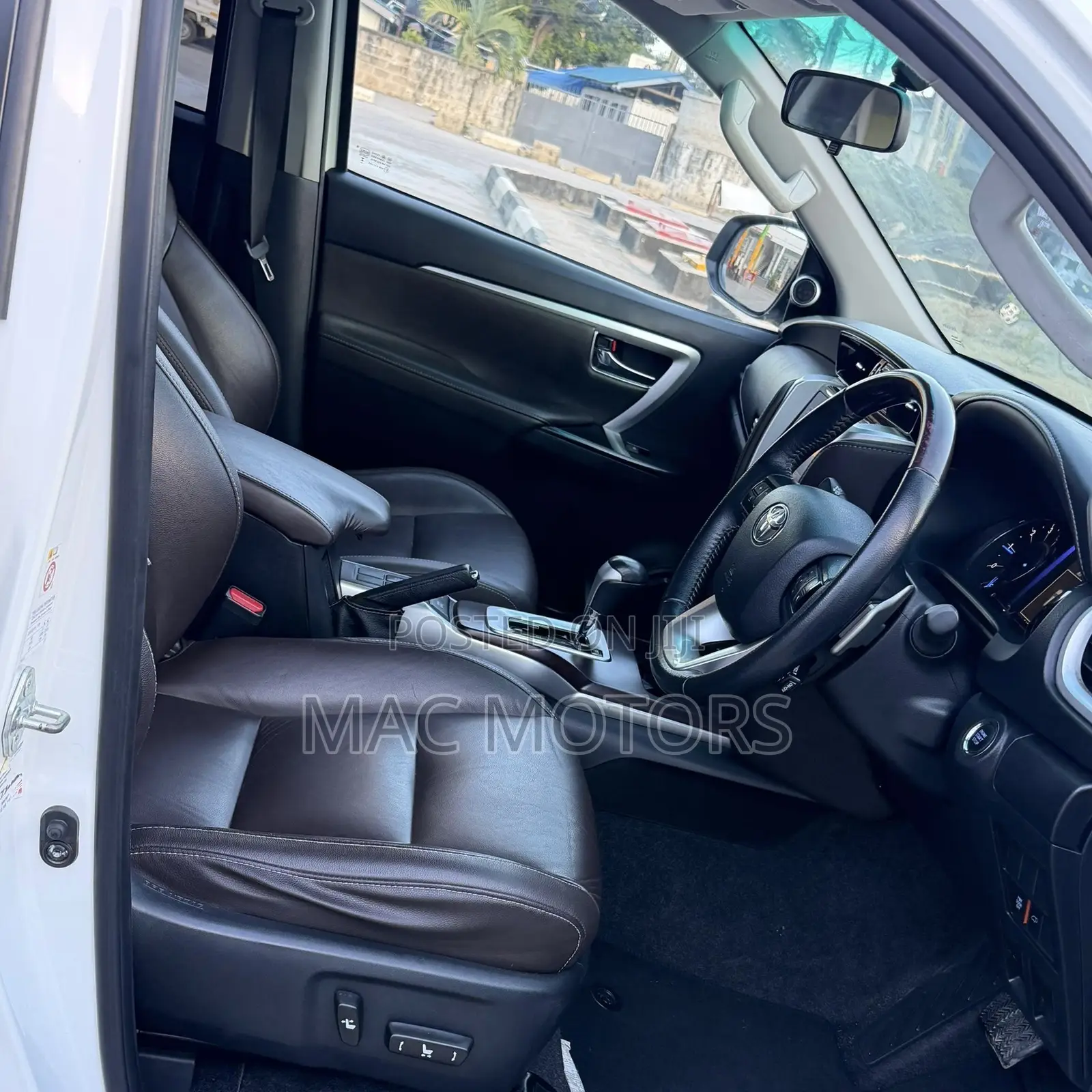 Toyota Fortuner 2.8 D AWD 2019 White