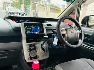 Toyota Noah 2008 Gray