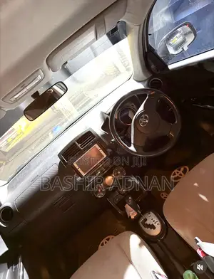 Toyota IST 2008 White