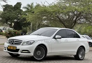 Mercedes-Benz C-Class 2012 Pearl