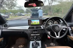 Mercedes-Benz C-Class 2012 Pearl