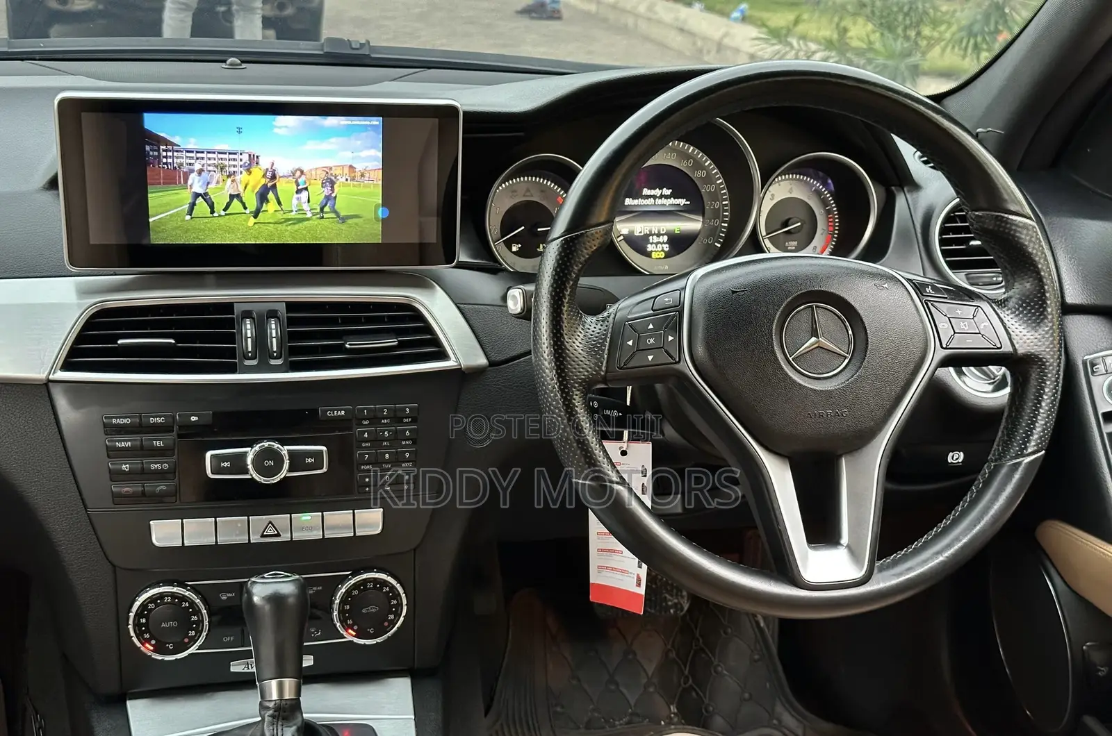 Mercedes-Benz C-Class 2012 Pearl