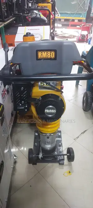 Robin Tamping Rammer (Mguu Wa Jini)