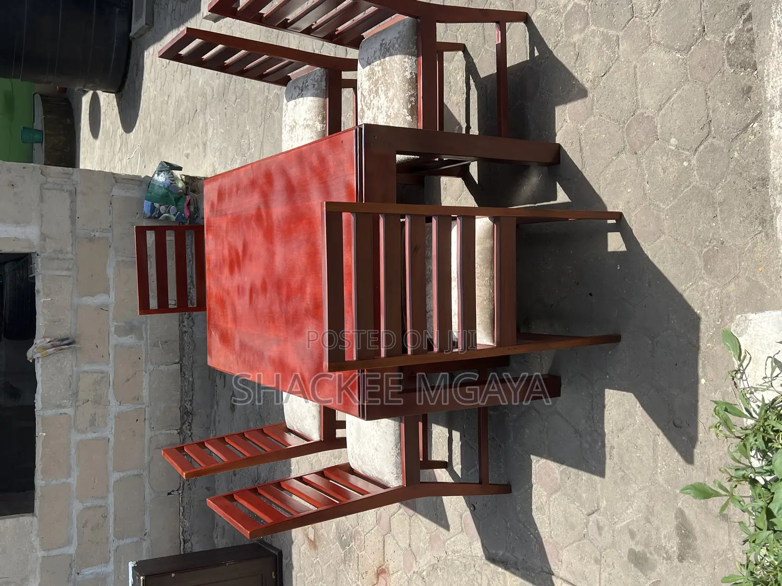Dining Table Vitu Viti 6