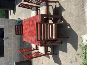 Dining Table Vitu Viti 6