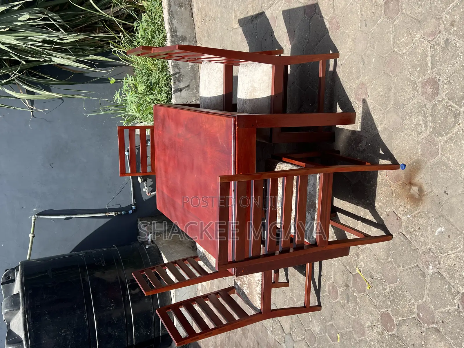 Dining Table Vitu Viti 6