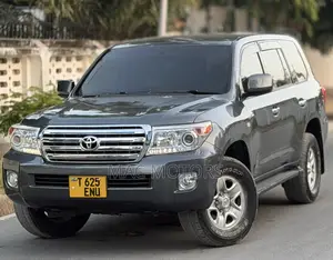 Toyota Land Cruiser 4.5 V8 VXR 2013 Gray