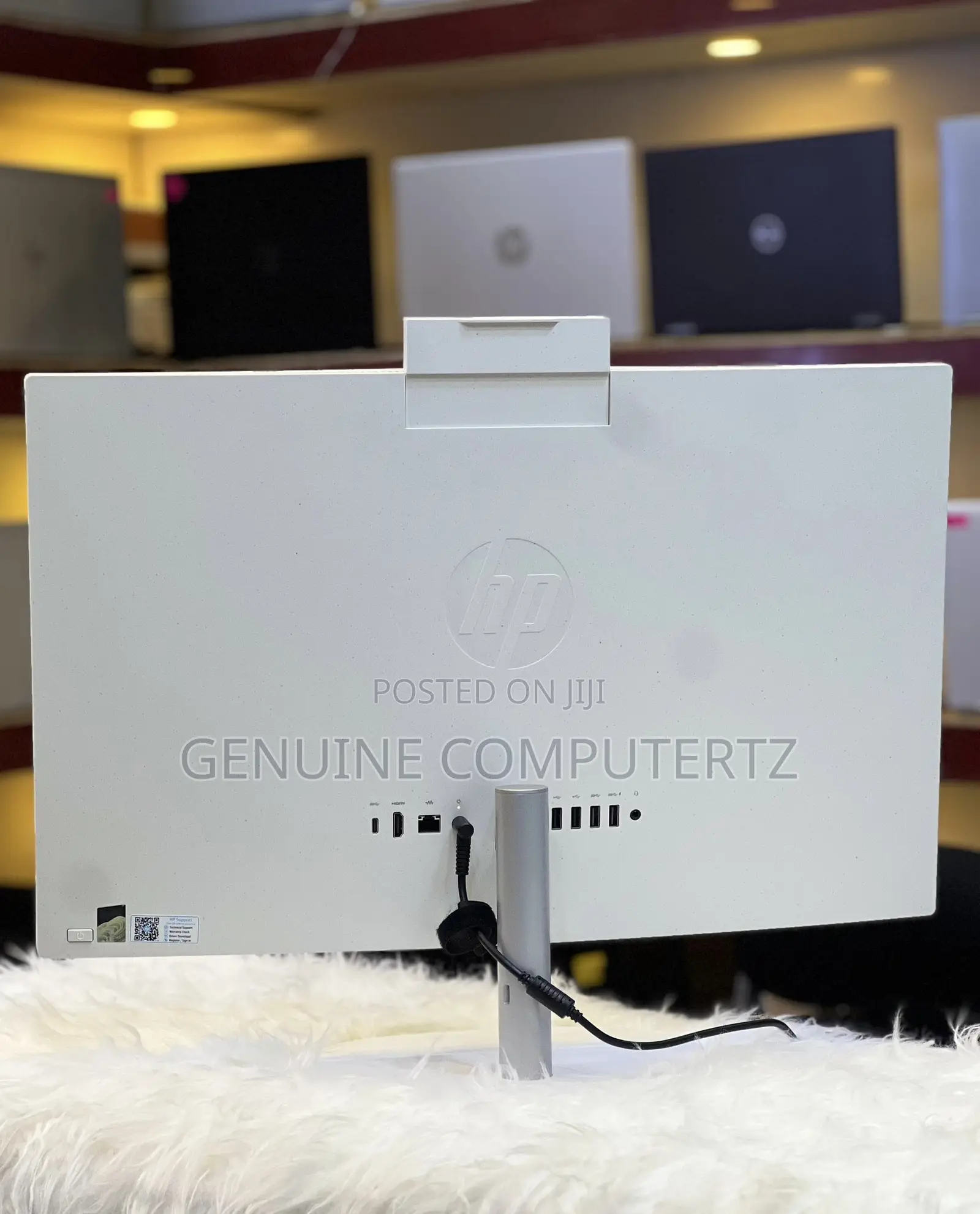 New Desktop Computer HP AiO 24 8GB Intel Core i5 SSD 512GB