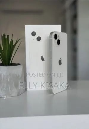 New Apple iPhone 13 128 GB White