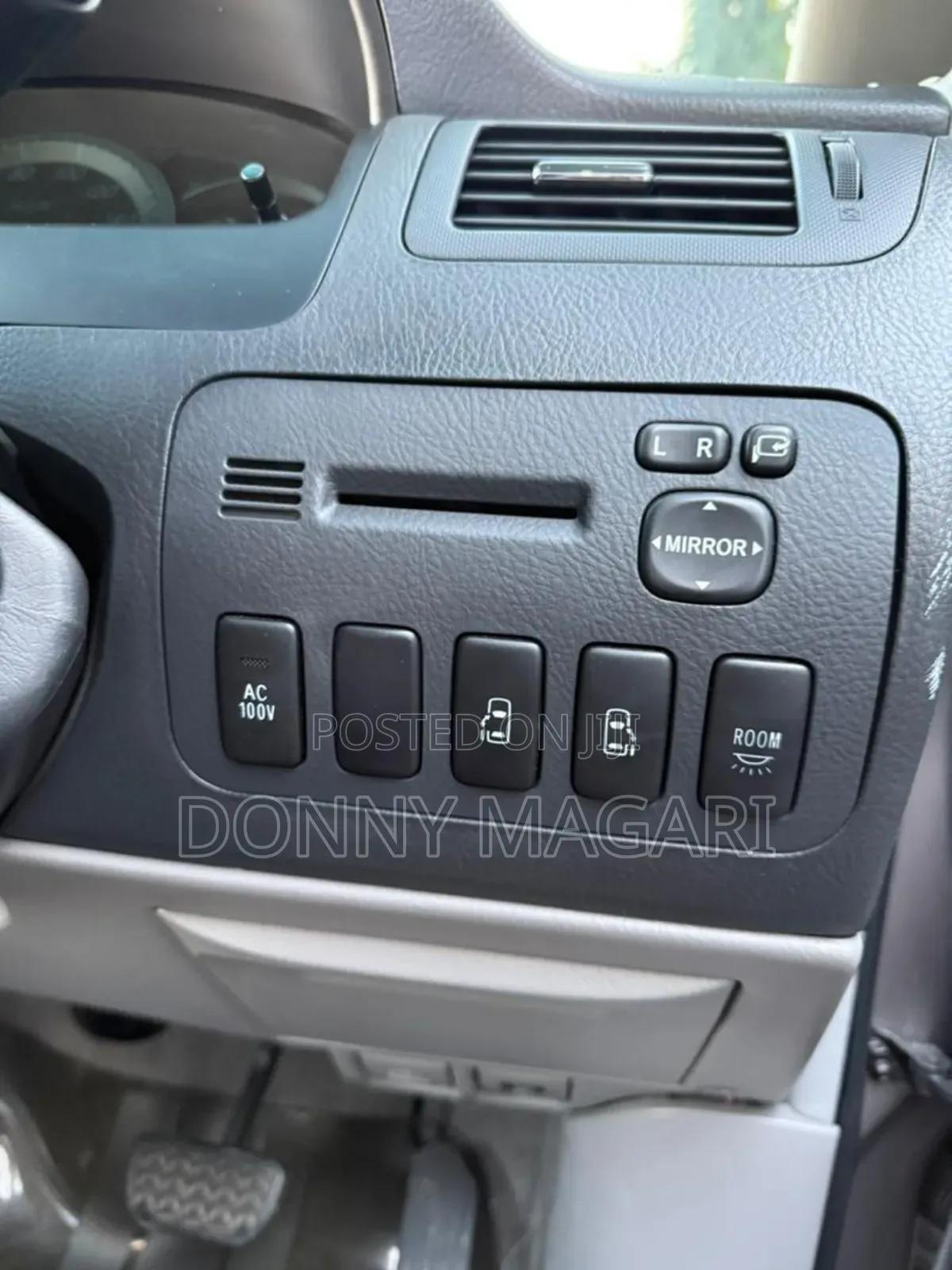 Toyota Alphard 2004 Silver