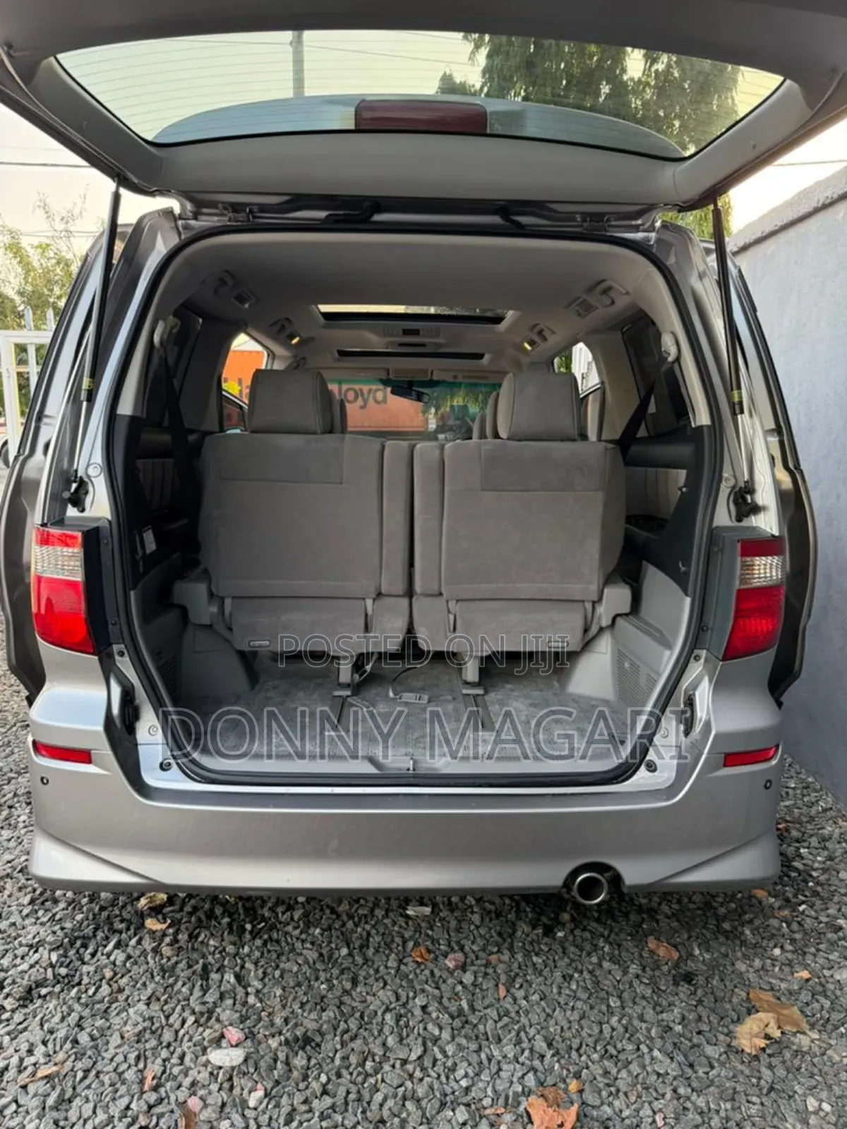 Toyota Alphard 2004 Silver