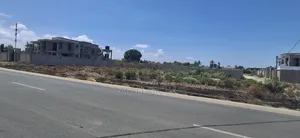 Kiwanja Kinauzwa Mbweni :