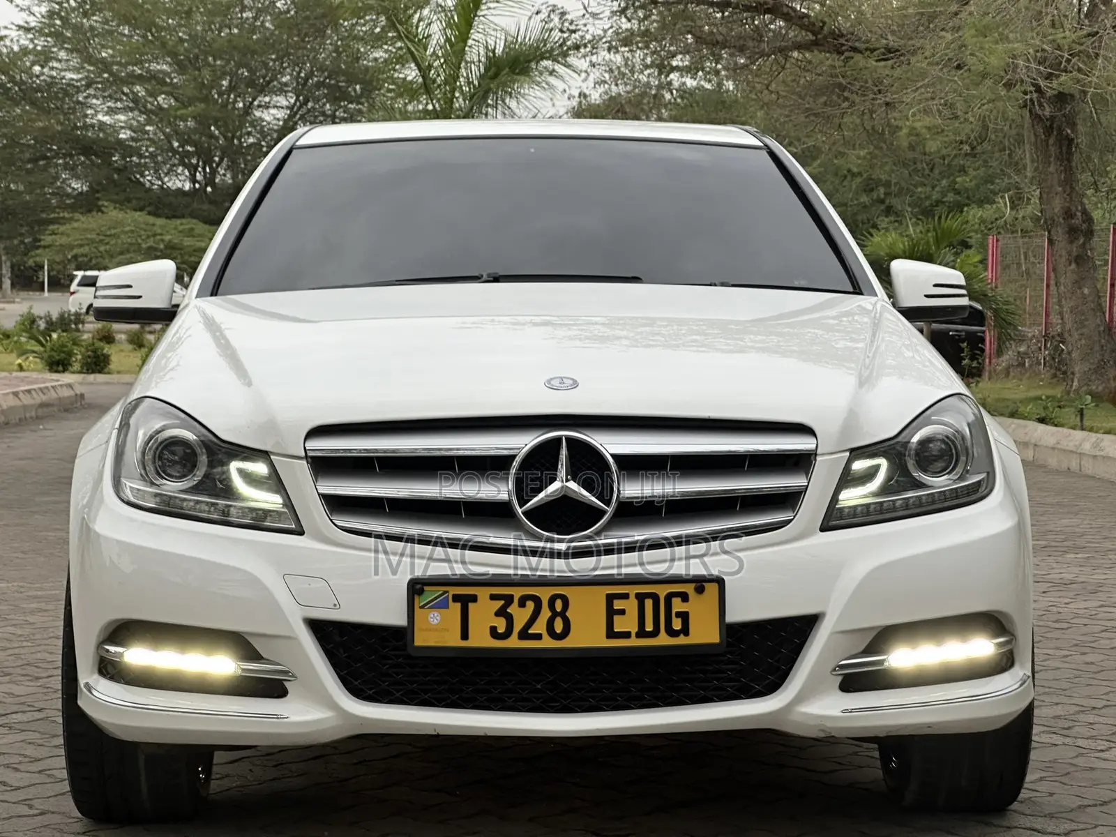Mercedes-Benz C200 2012 White