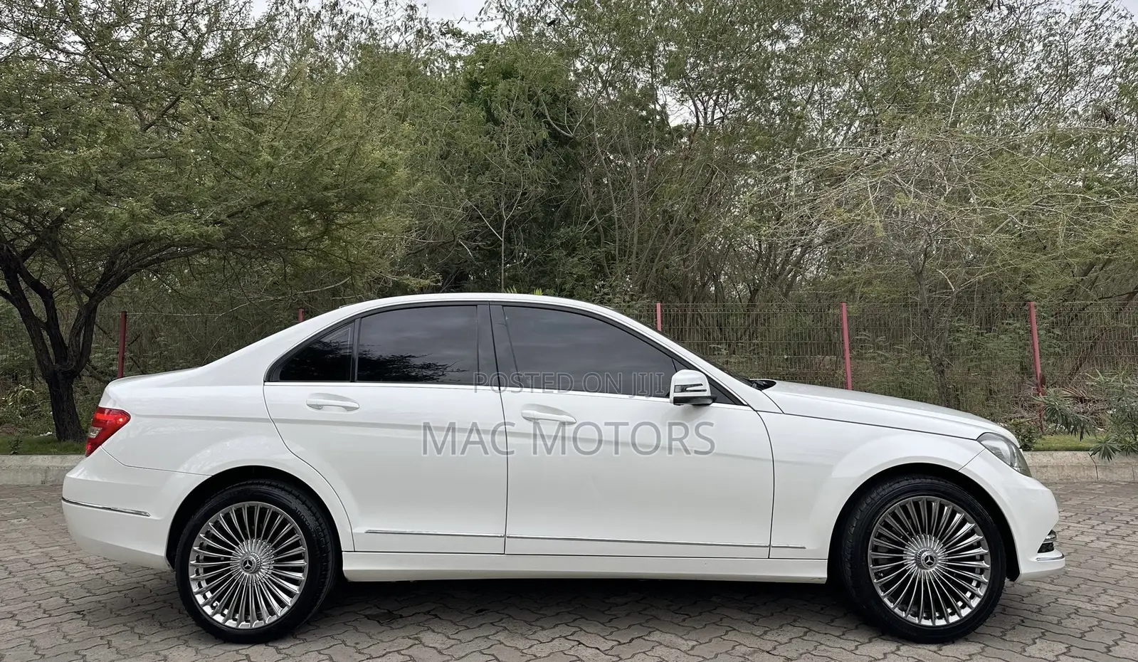 Mercedes-Benz C200 2012 White