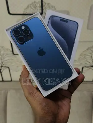 New Apple iPhone 15 Pro Max 256 GB Black
