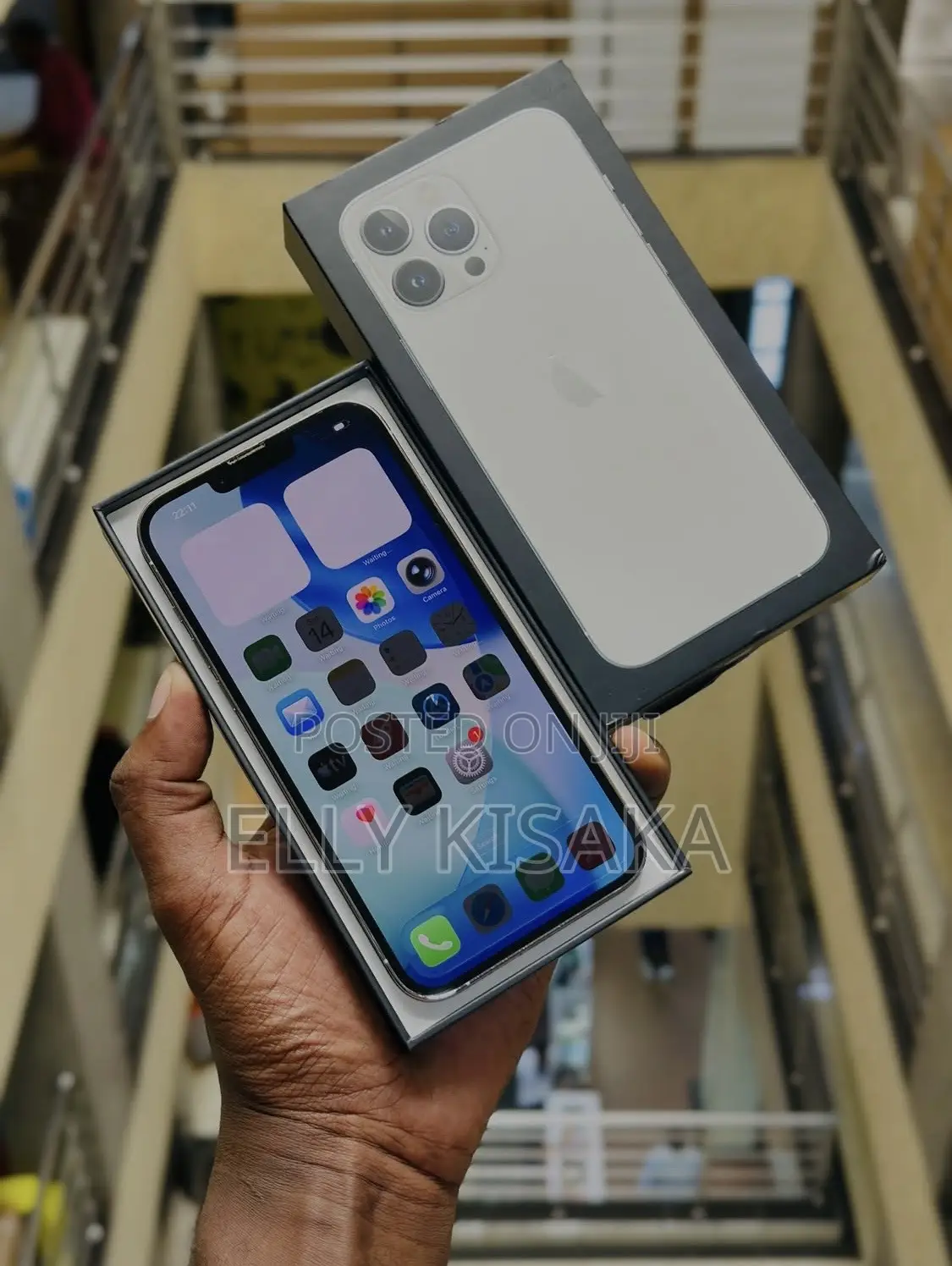 New Apple iPhone 13 Pro Max 256 GB White