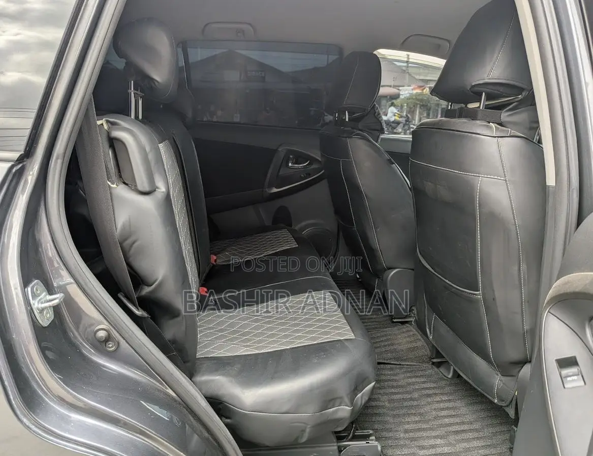 Toyota Vanguard 2008 Gray