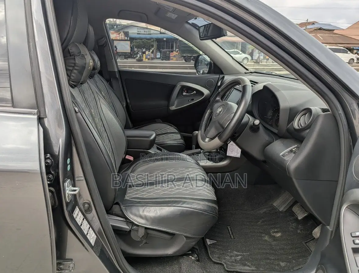 Toyota Vanguard 2008 Gray