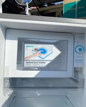 Hisense 177l Single Door Refrigerator With Water Dispenser.