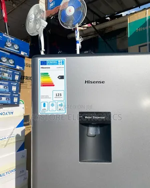Hisense 177l Single Door Refrigerator With Water Dispenser.