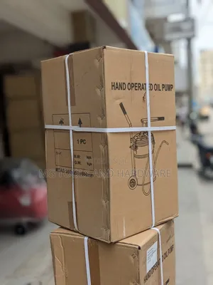 Hand Operated Oil Pump 