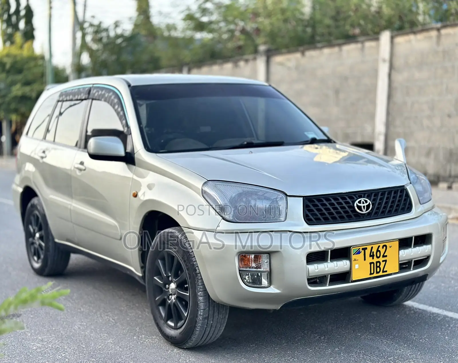Toyota RAV4 Automatic 2003 Gold