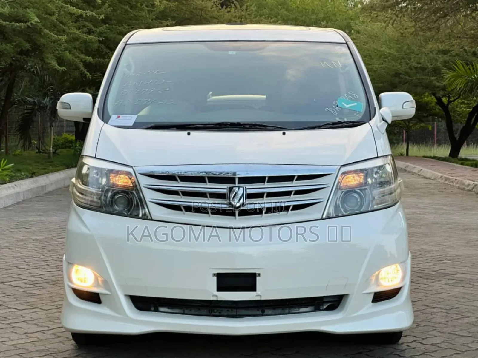 Toyota Alphard 2006 White