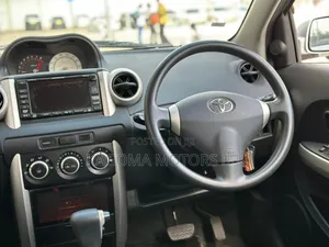 Toyota Crown 2004 Silver