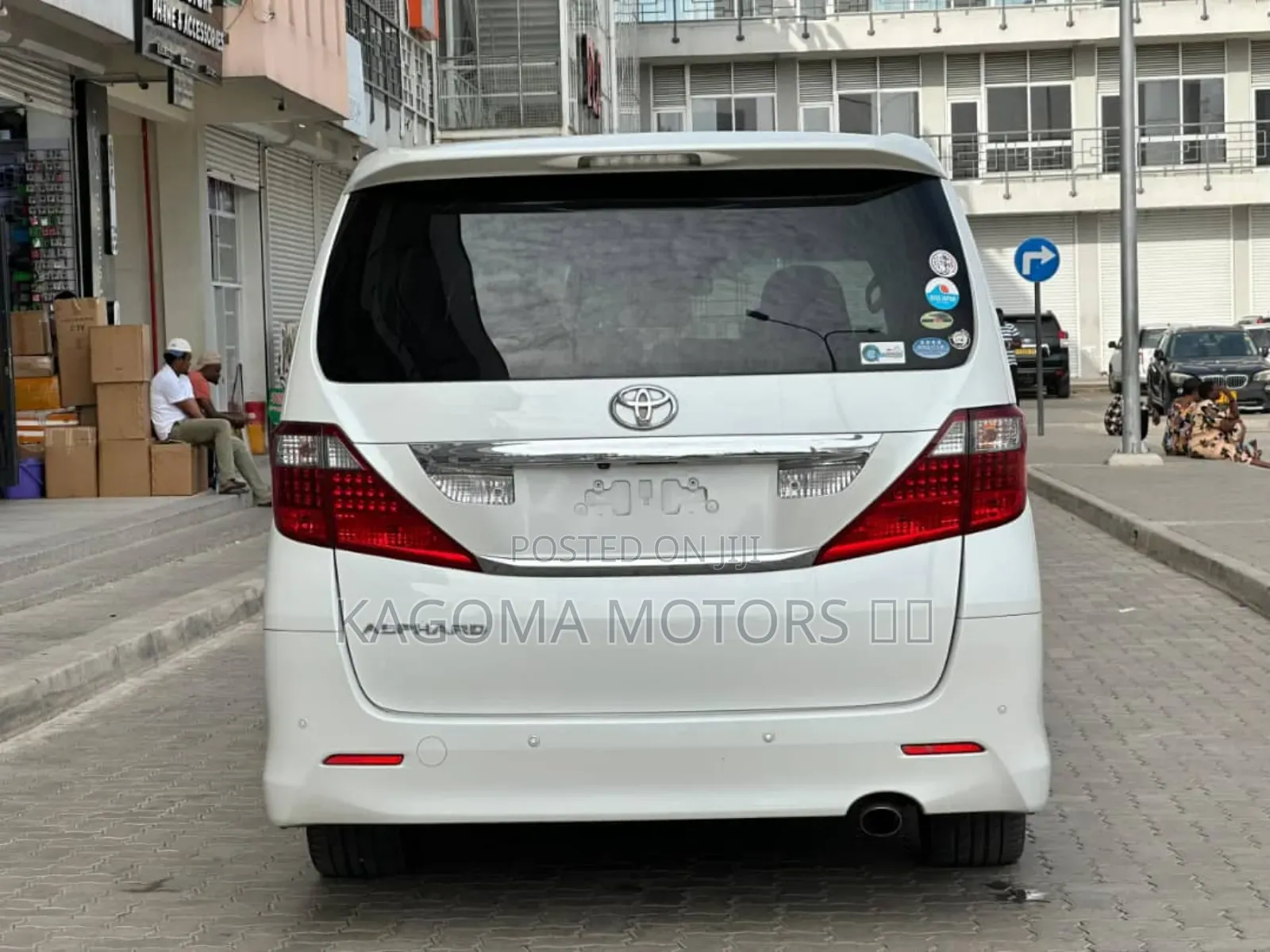 Toyota Alphard 2011 White