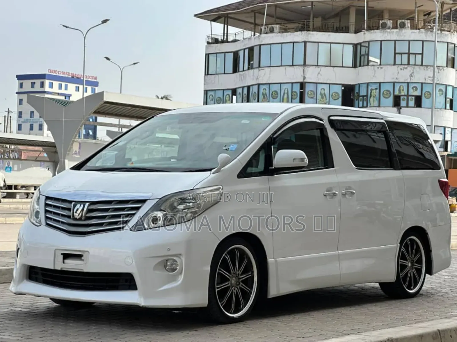 Toyota Alphard 2011 White