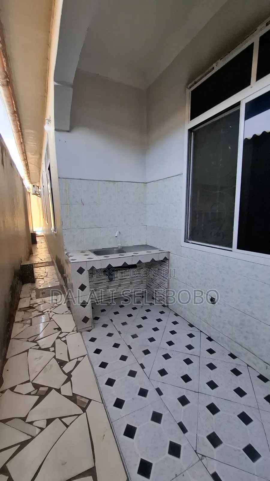 3bdrm Apartment in Sinza Vatican for rent
