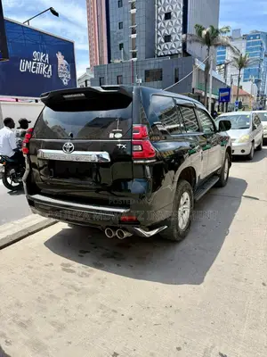 Toyota Land Cruiser Prado 2019 Black