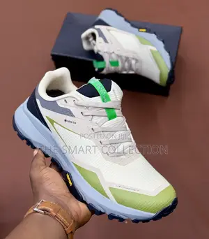 Colombia Goretex Sneakers