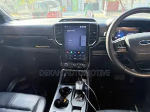 Ford Ranger Wildtrak 2024 Yellow 