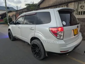 Subaru Forester 2.0D X 2009 White
