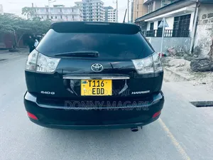 Toyota Harrier 2.4 2006 Black