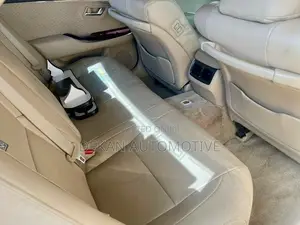 Toyota Crown 2011 Black
