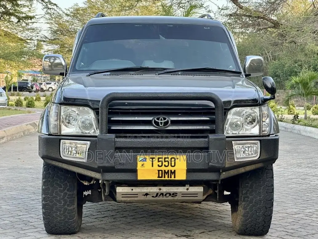 Toyota Land Cruiser Prado 2.7 5dr 2004 Gray